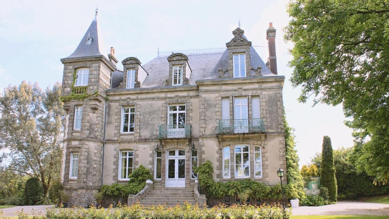 Le Chateau Des Tourelles En Vendee La Gaubretiere Exterior photo