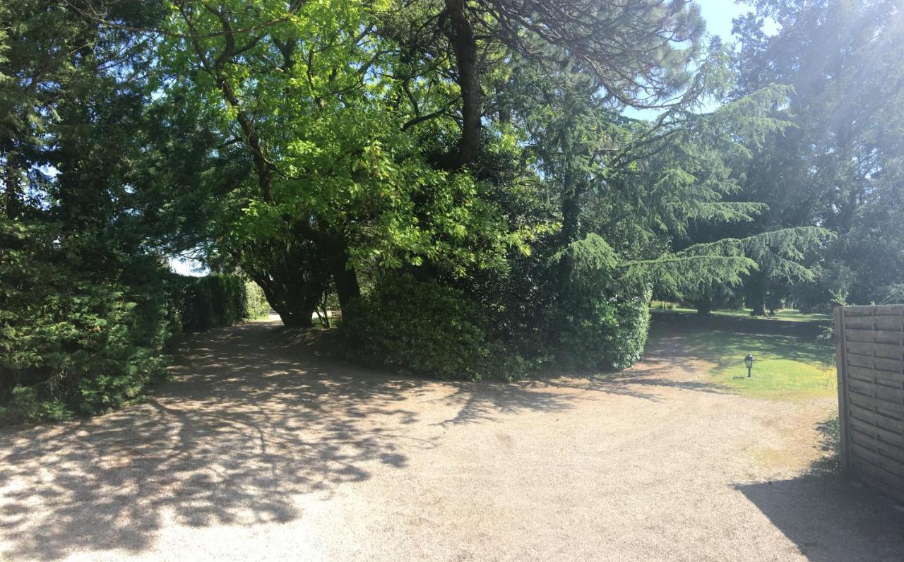 Le Chateau Des Tourelles En Vendee La Gaubretiere Exterior photo
