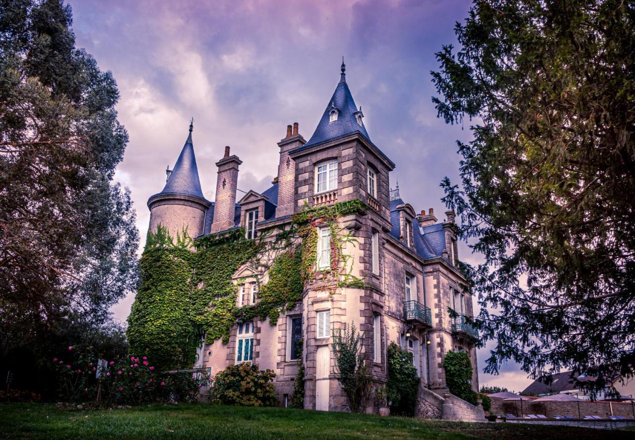 Le Chateau Des Tourelles En Vendee La Gaubretiere Exterior photo