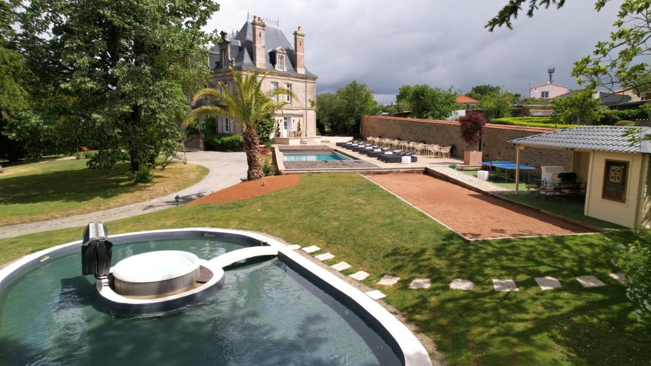 Le Chateau Des Tourelles En Vendee La Gaubretiere Exterior photo